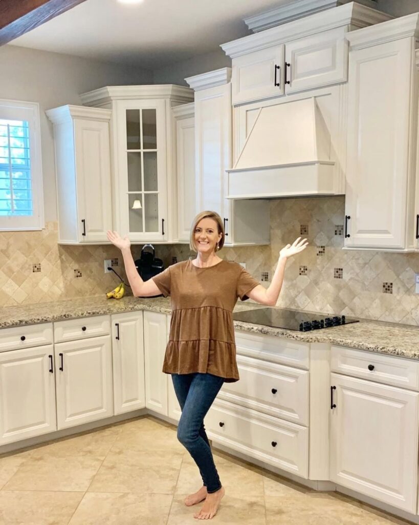 kitchen cabinets painted in alabaster