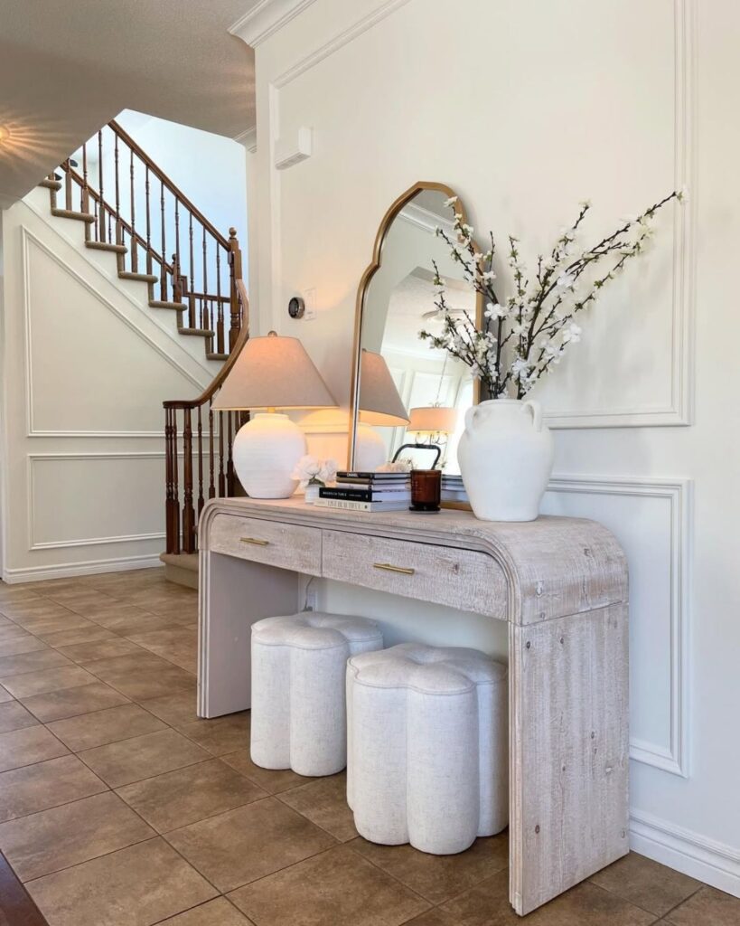 entryway walls painted in alabaster by sherwin williams